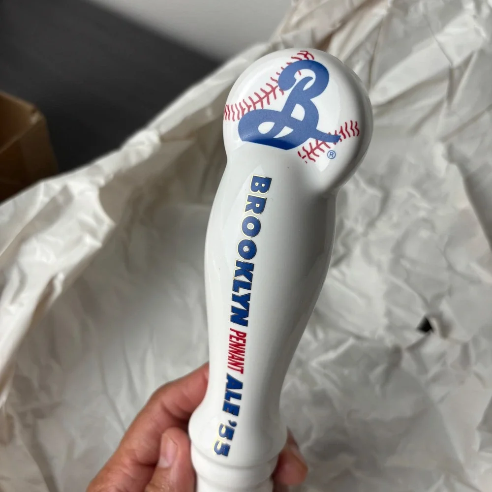 Brooklyn Brewery Pennant Ale‎ 55 Mini Ceramic Tap Handle Baseball Theme White 8